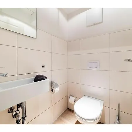 With 2 Bedrooms بيت للعطل غريتسيل